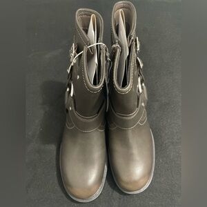 Women’s moto boots